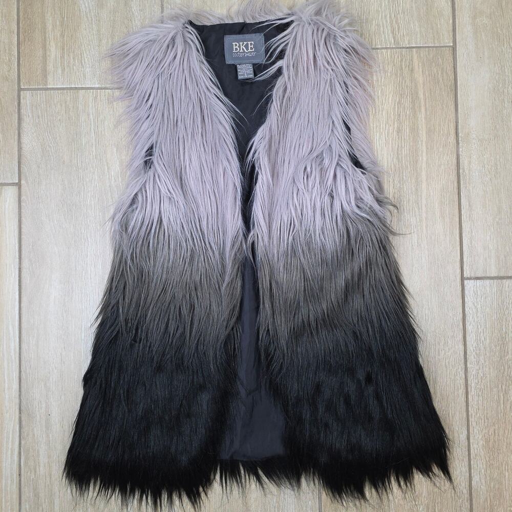 BKE Outerwear Shaggy Ombre Faux Fur Vest Gray Black Gradient Size Small